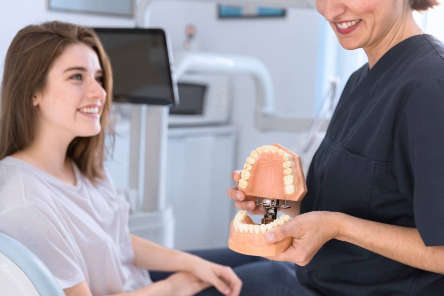 What are dental implants?